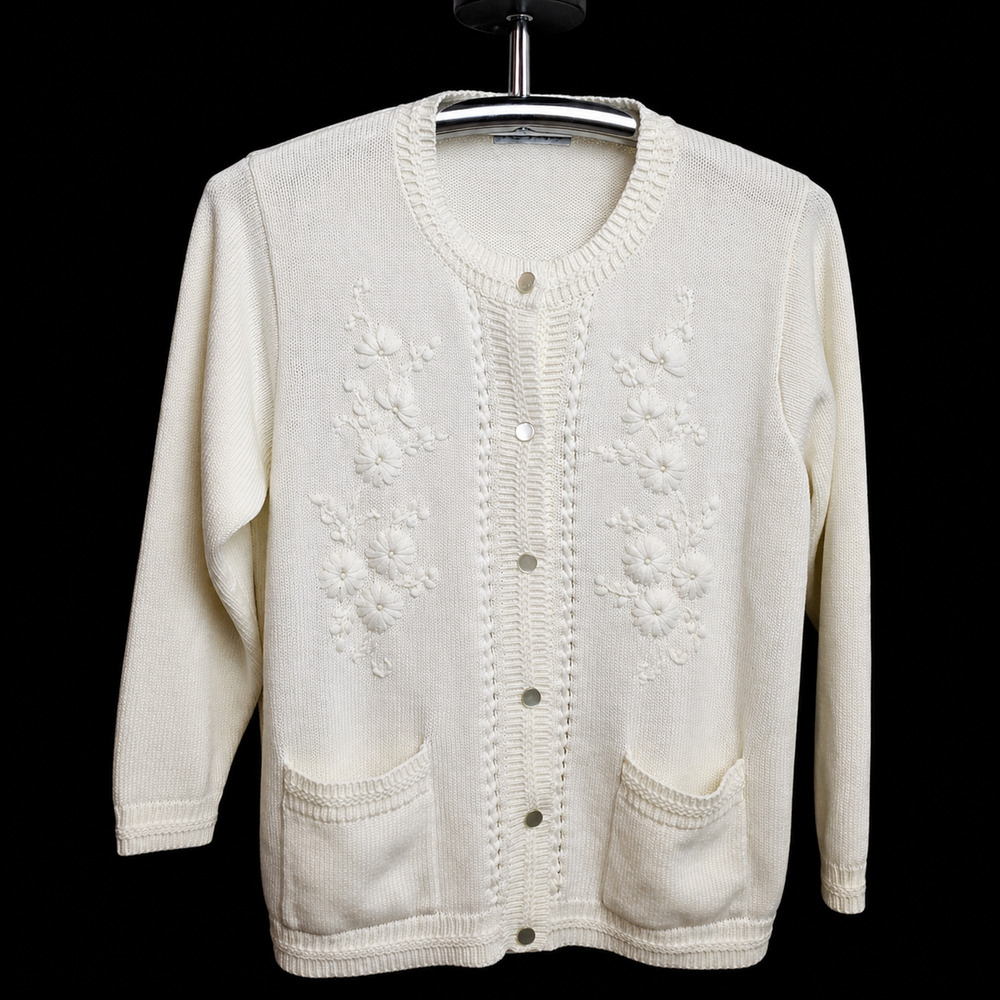 Vintage Cream Floral Embroidered Sweater Dainty Country Cottagecore Grandma READ